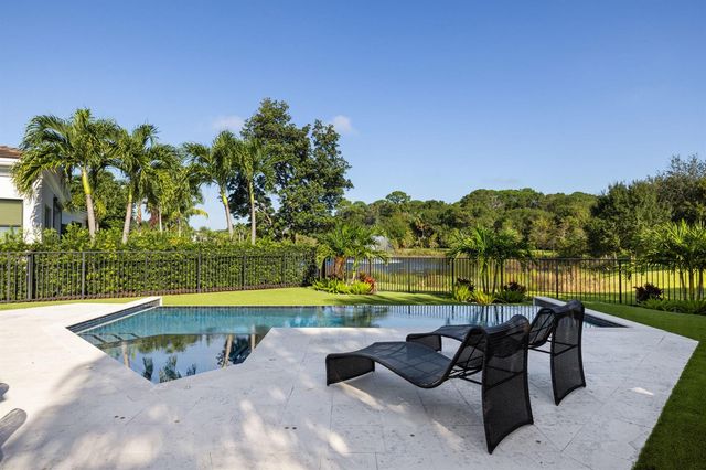 5525 Renoir Place, Palm Beach Gardens, FL 33418
