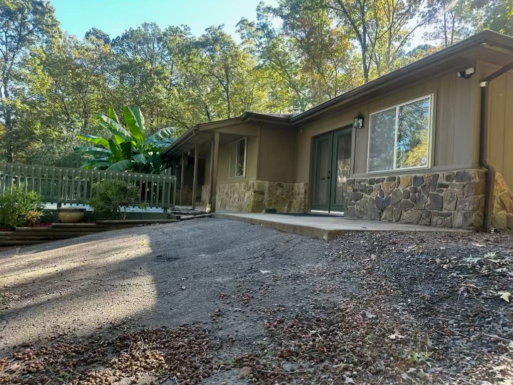 10157 Muscadine Lane, Danville, AR 72833