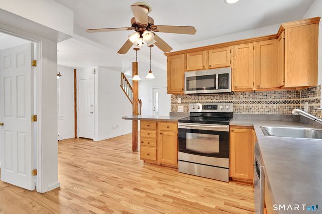 25 Beecher Street, Seymour, CT 06483