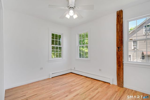 25 Beecher Street, Seymour, CT 06483