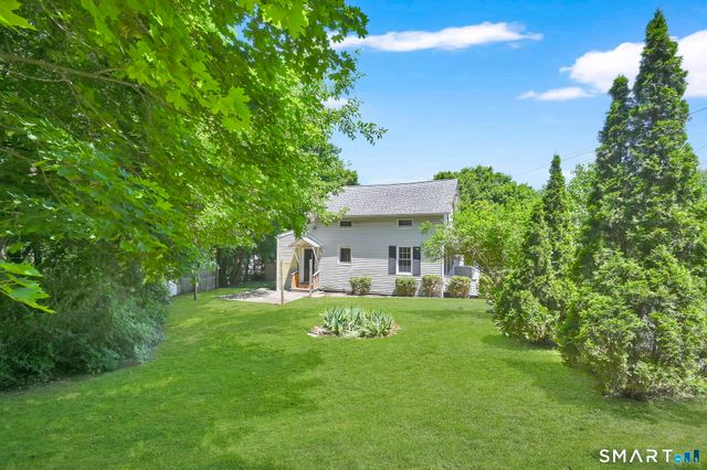 25 Beecher Street, Seymour, CT 06483