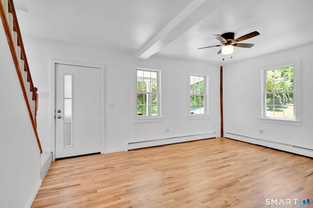 25 Beecher Street, Seymour, CT 06483