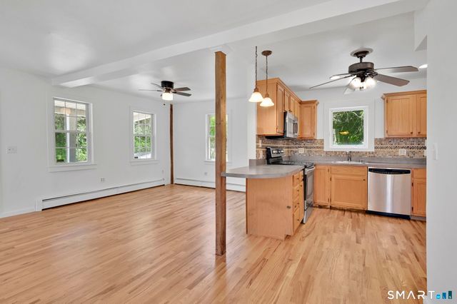 25 Beecher Street, Seymour, CT 06483