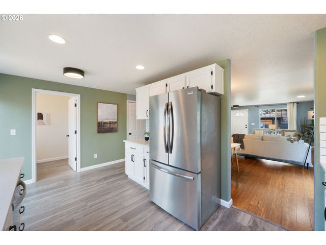 7027 Se 78TH Ave, Portland, OR 97206