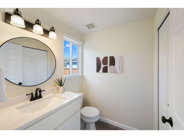 7027 Se 78TH Ave, Portland, OR 97206