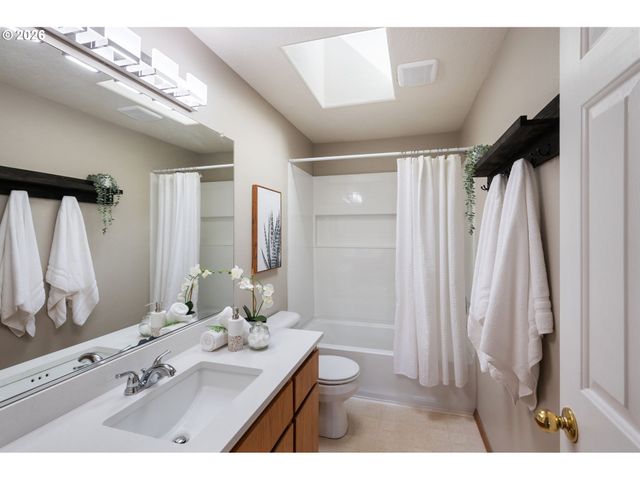 7027 Se 78TH Ave, Portland, OR 97206