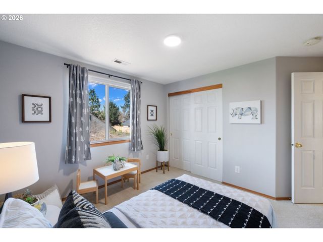 7027 Se 78TH Ave, Portland, OR 97206