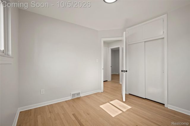 4014 Greenfield Road, Berkley, MI 48072
