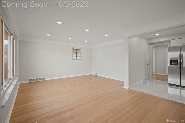 4014 Greenfield Road, Berkley, MI 48072