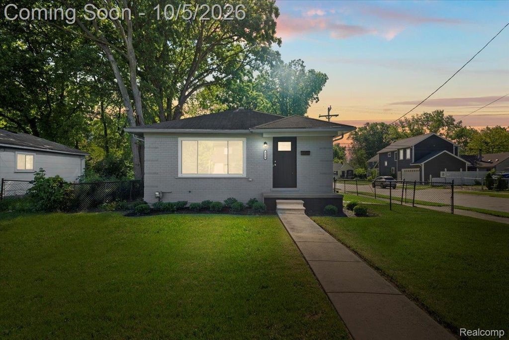 4014 Greenfield Road, Berkley, MI 48072