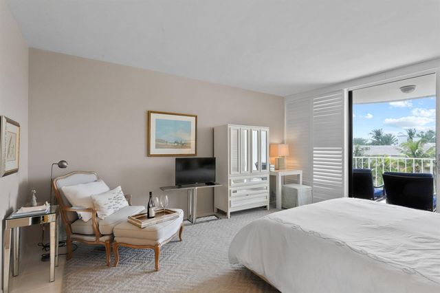 2295 S Ocean Boulevard 505, Palm Beach, FL 33480