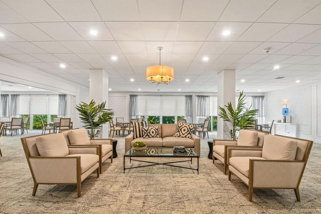 2295 S Ocean Boulevard 505, Palm Beach, FL 33480