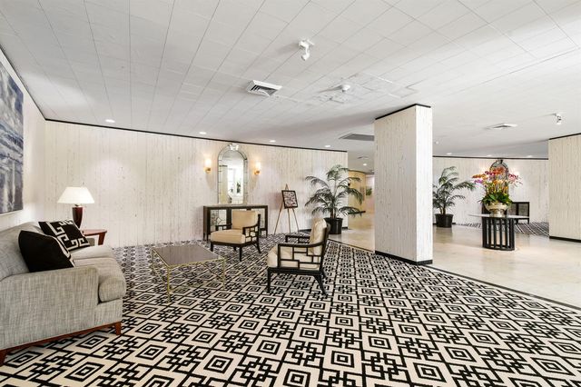 2295 S Ocean Boulevard 505, Palm Beach, FL 33480