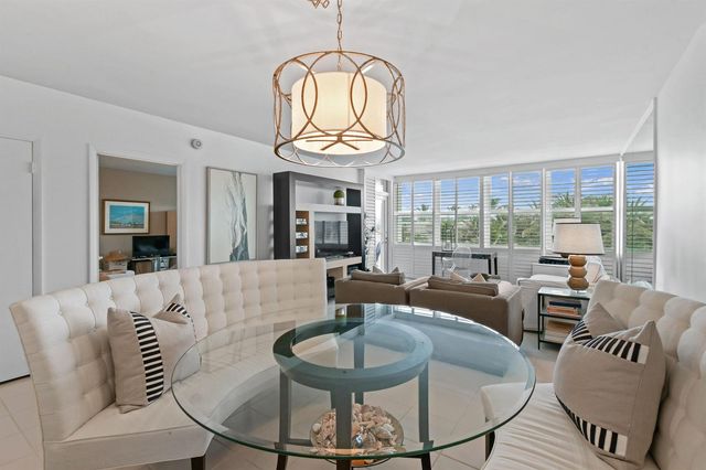 2295 S Ocean Boulevard 505, Palm Beach, FL 33480