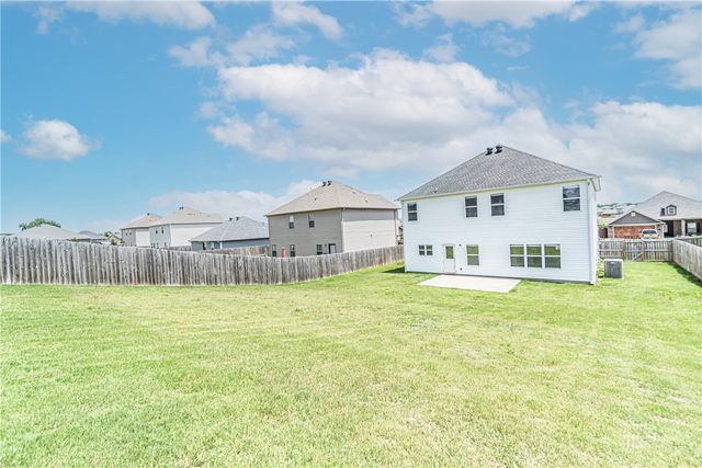 406 Driftwood Street, Lowell, AR 72745