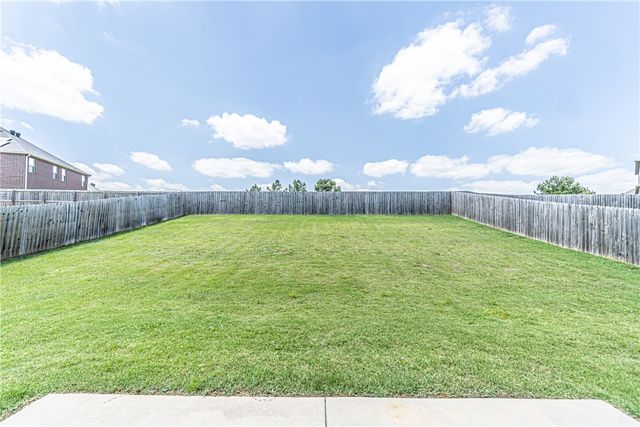 406 Driftwood Street, Lowell, AR 72745
