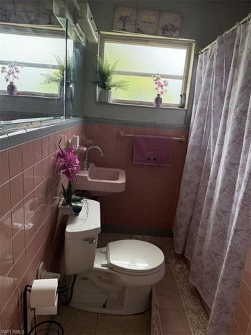 3647 Kelly ST, Fort Myers, FL 33901