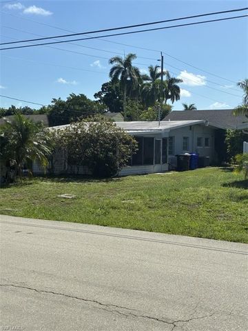 3647 Kelly ST, Fort Myers, FL 33901