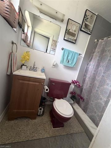 3647 Kelly ST, Fort Myers, FL 33901