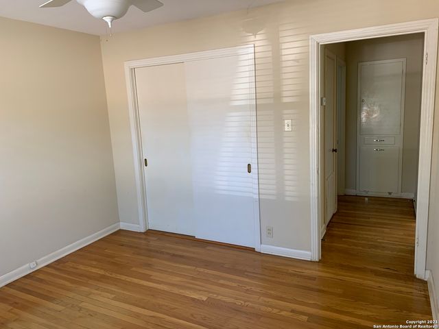 111 Laddie Pl Unit B, San Antonio, TX 78201