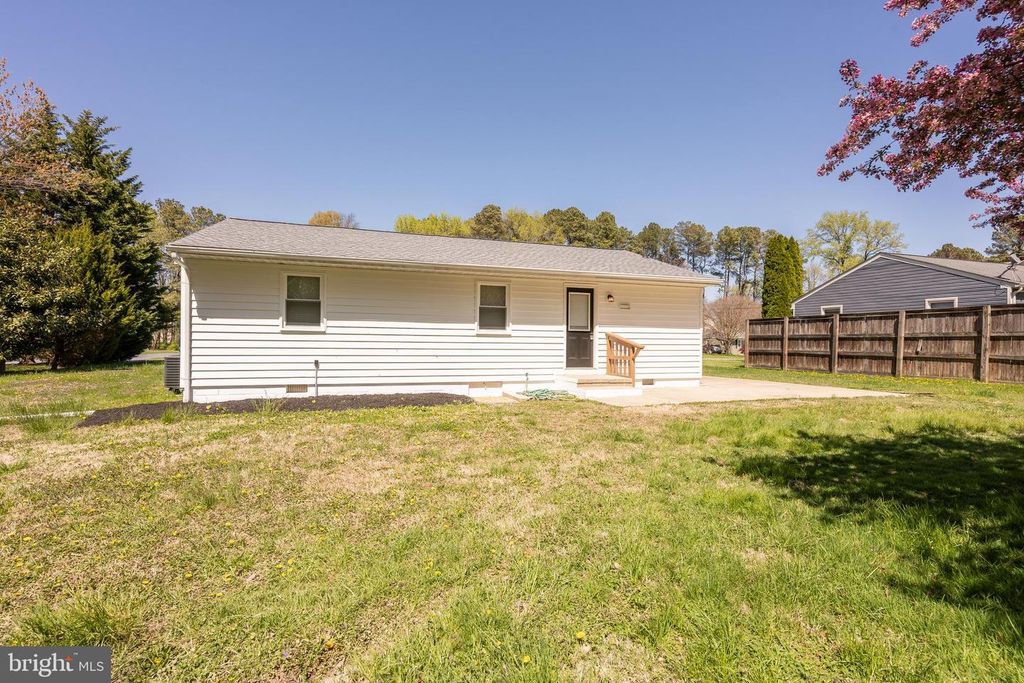 Image 20 of property listing at 300 TALBOT RD, Stevensville, MD 21666