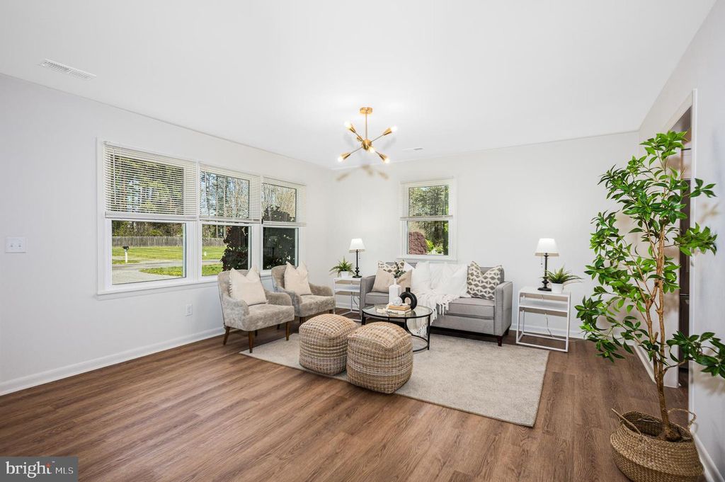 Image 4 of property listing at 300 TALBOT RD, Stevensville, MD 21666