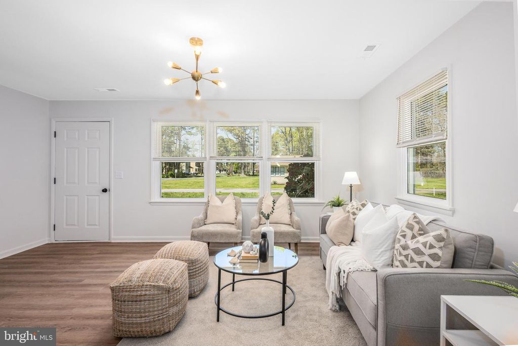 Image 5 of property listing at 300 TALBOT RD, Stevensville, MD 21666