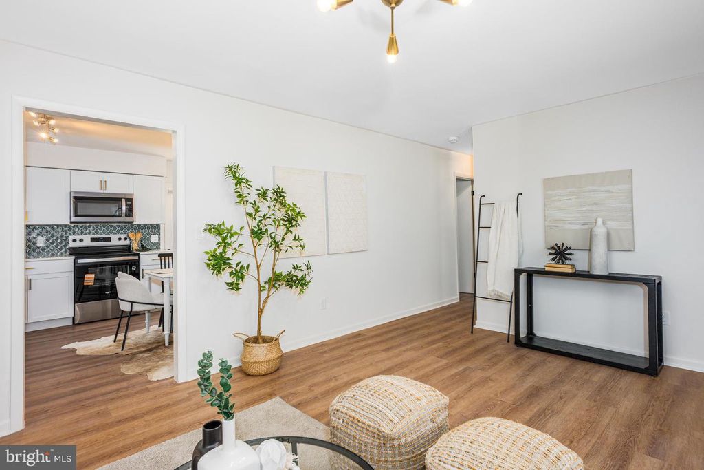 Image 6 of property listing at 300 TALBOT RD, Stevensville, MD 21666