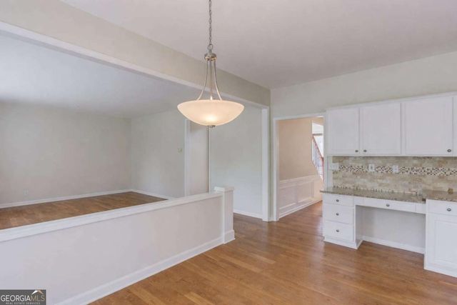 5135 Amberden Hall Drive, Suwanee, GA 30024