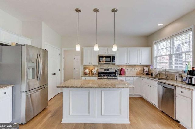 5135 Amberden Hall Drive, Suwanee, GA 30024