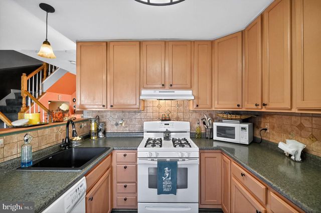 4762 BENECIA LN, Dumfries, VA 22025