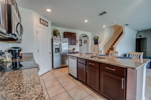 1674 BAY BREEZE DRIVE, St Cloud, FL 34771