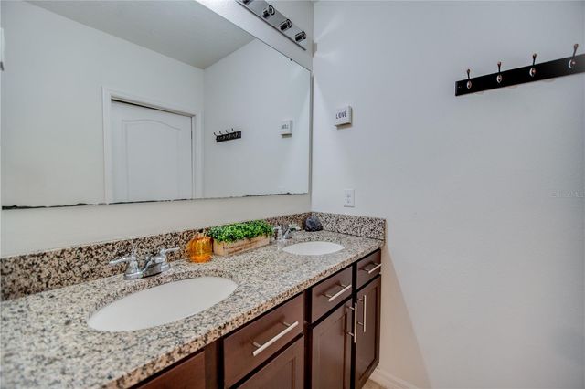 1674 BAY BREEZE DRIVE, St Cloud, FL 34771