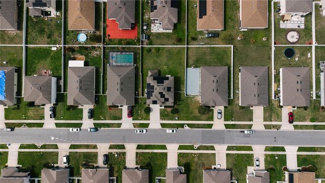 1674 BAY BREEZE DRIVE, St Cloud, FL 34771