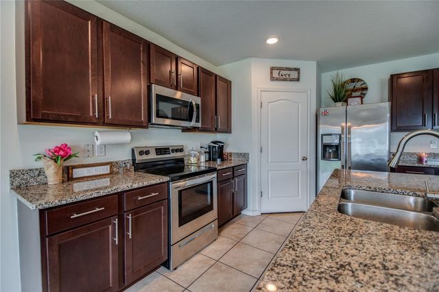 1674 BAY BREEZE DRIVE, St Cloud, FL 34771