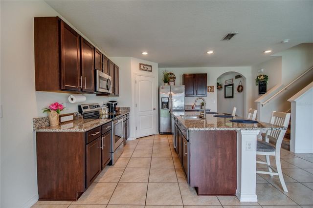 1674 BAY BREEZE DRIVE, St Cloud, FL 34771