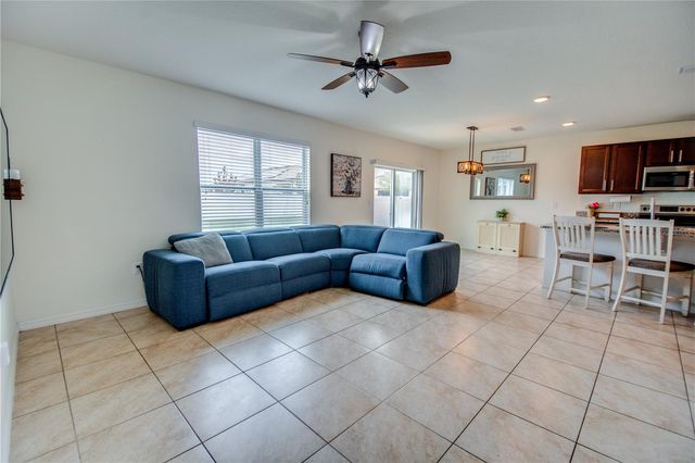 1674 BAY BREEZE DRIVE, St Cloud, FL 34771