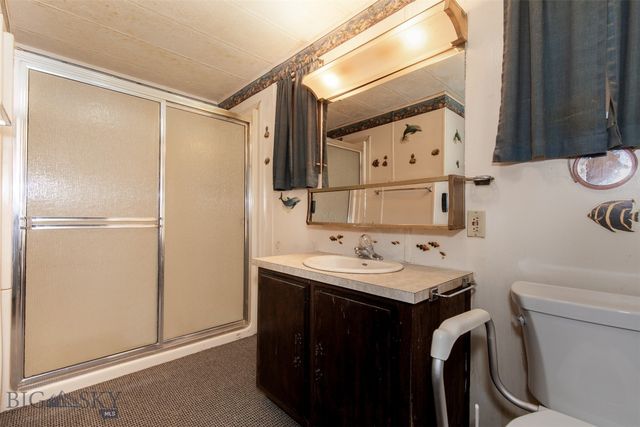 1043 Mt Highway 55, Whitehall, MT 59759