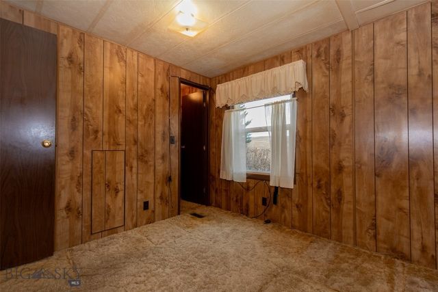 1043 Mt Highway 55, Whitehall, MT 59759