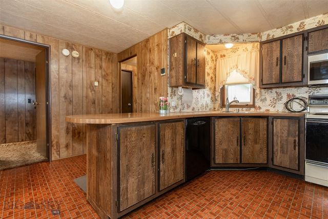 1043 Mt Highway 55, Whitehall, MT 59759