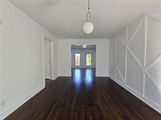 398 Dunleven Manor Walk, Lawrenceville, GA 30043