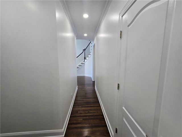 398 Dunleven Manor Walk, Lawrenceville, GA 30043