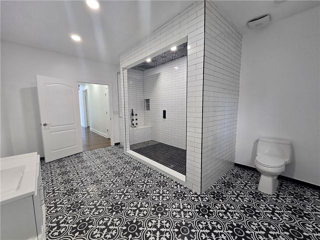 398 Dunleven Manor Walk, Lawrenceville, GA 30043