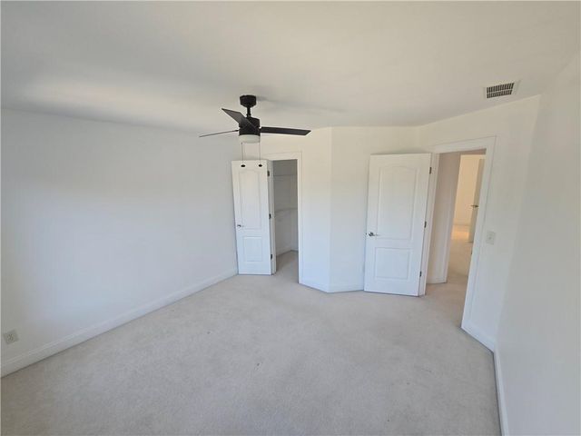 398 Dunleven Manor Walk, Lawrenceville, GA 30043