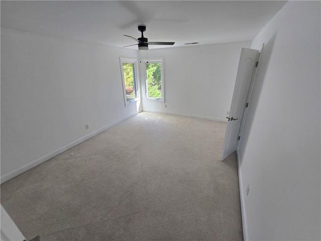 398 Dunleven Manor Walk, Lawrenceville, GA 30043