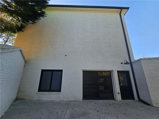 398 Dunleven Manor Walk, Lawrenceville, GA 30043