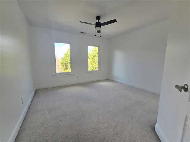 398 Dunleven Manor Walk, Lawrenceville, GA 30043