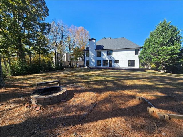398 Dunleven Manor Walk, Lawrenceville, GA 30043