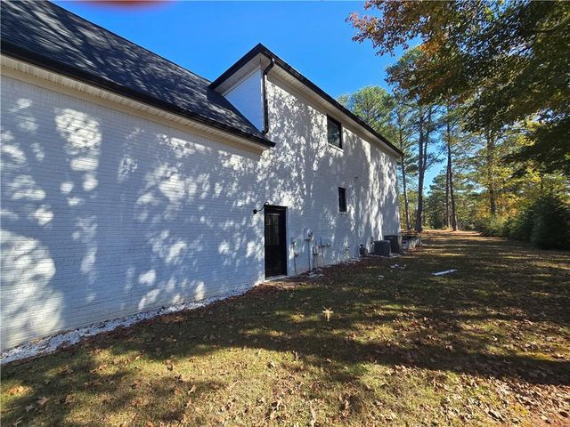 398 Dunleven Manor Walk, Lawrenceville, GA 30043