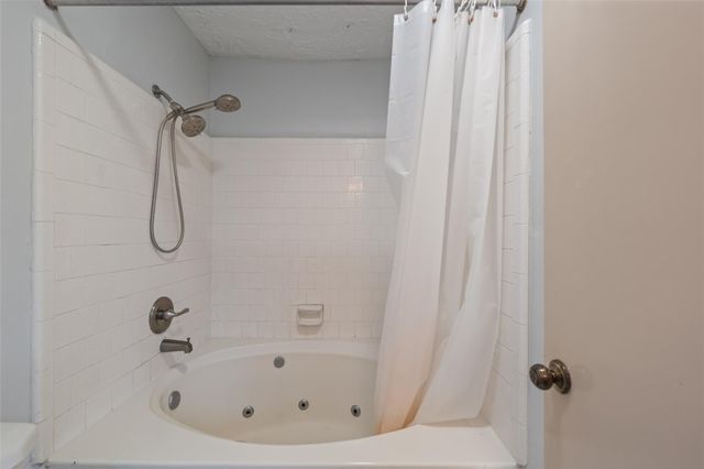 13527 Blue Marlin Lane, Houston, TX 77083